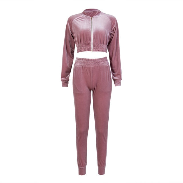 Women’s Velvet Sweatshirt & Pants Set—a premium 2-piece velour tracksuit