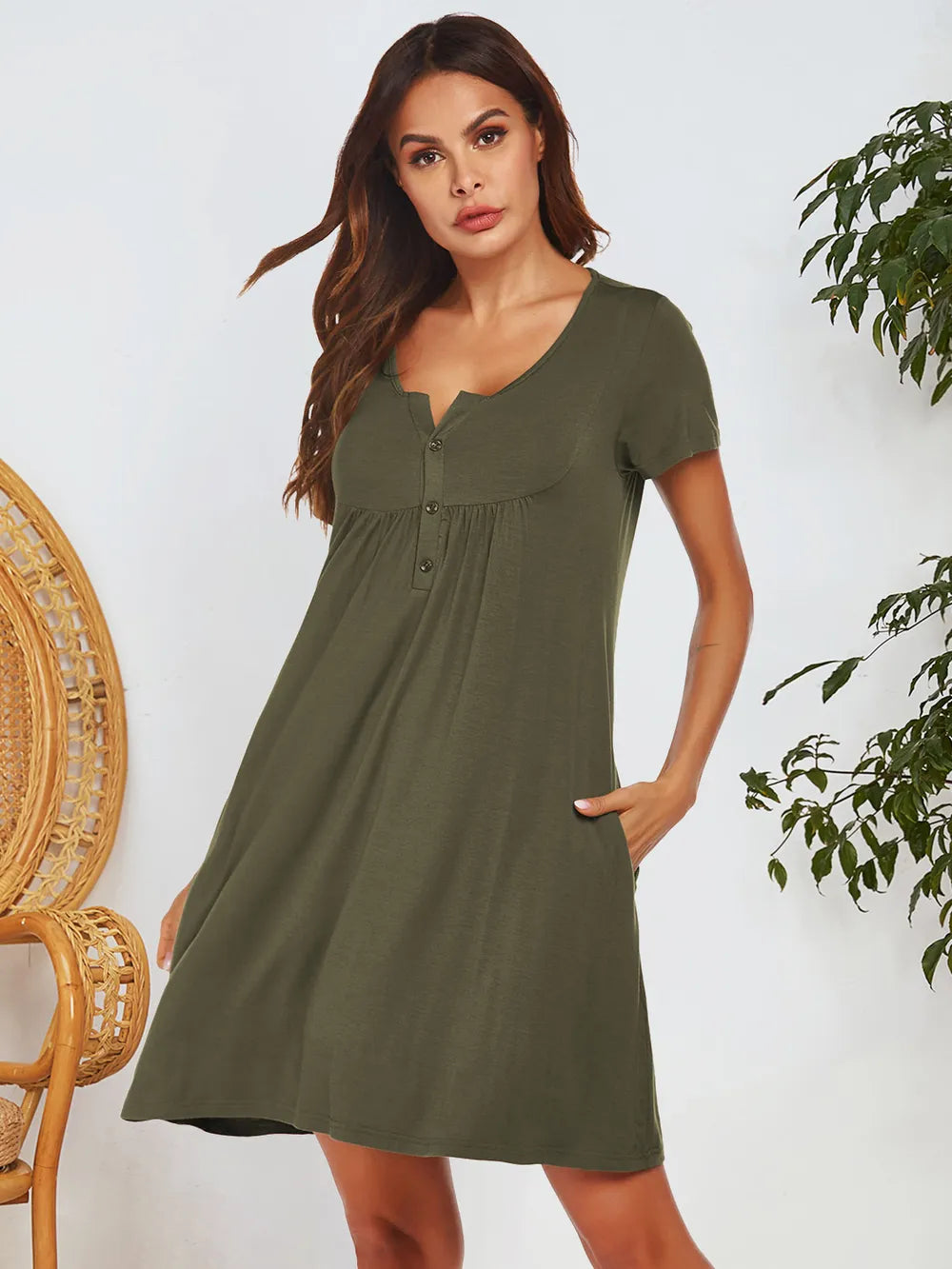 Spring and summer short sleeved