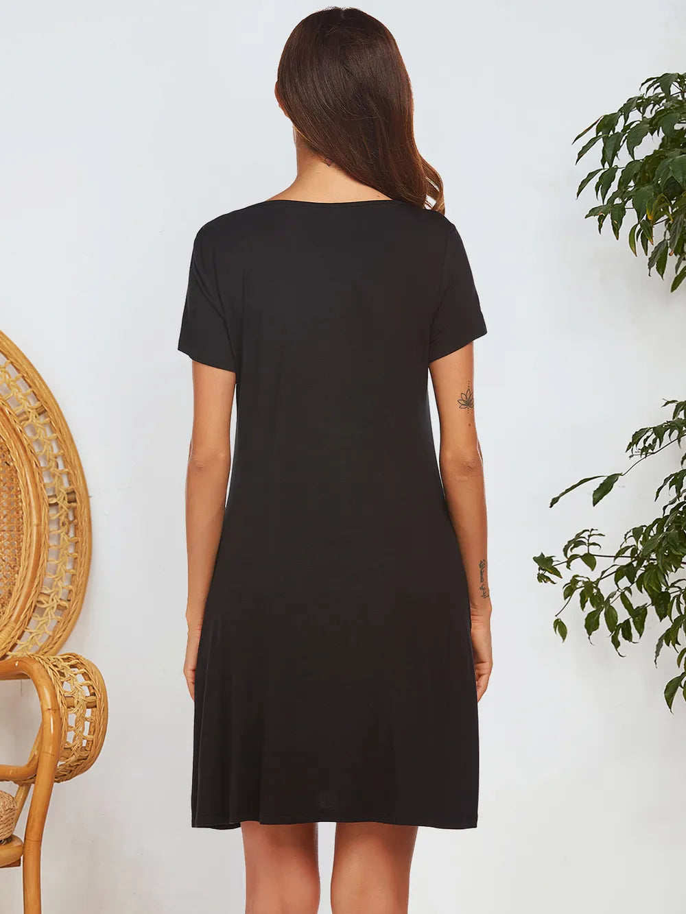 Spring and summer short sleeved