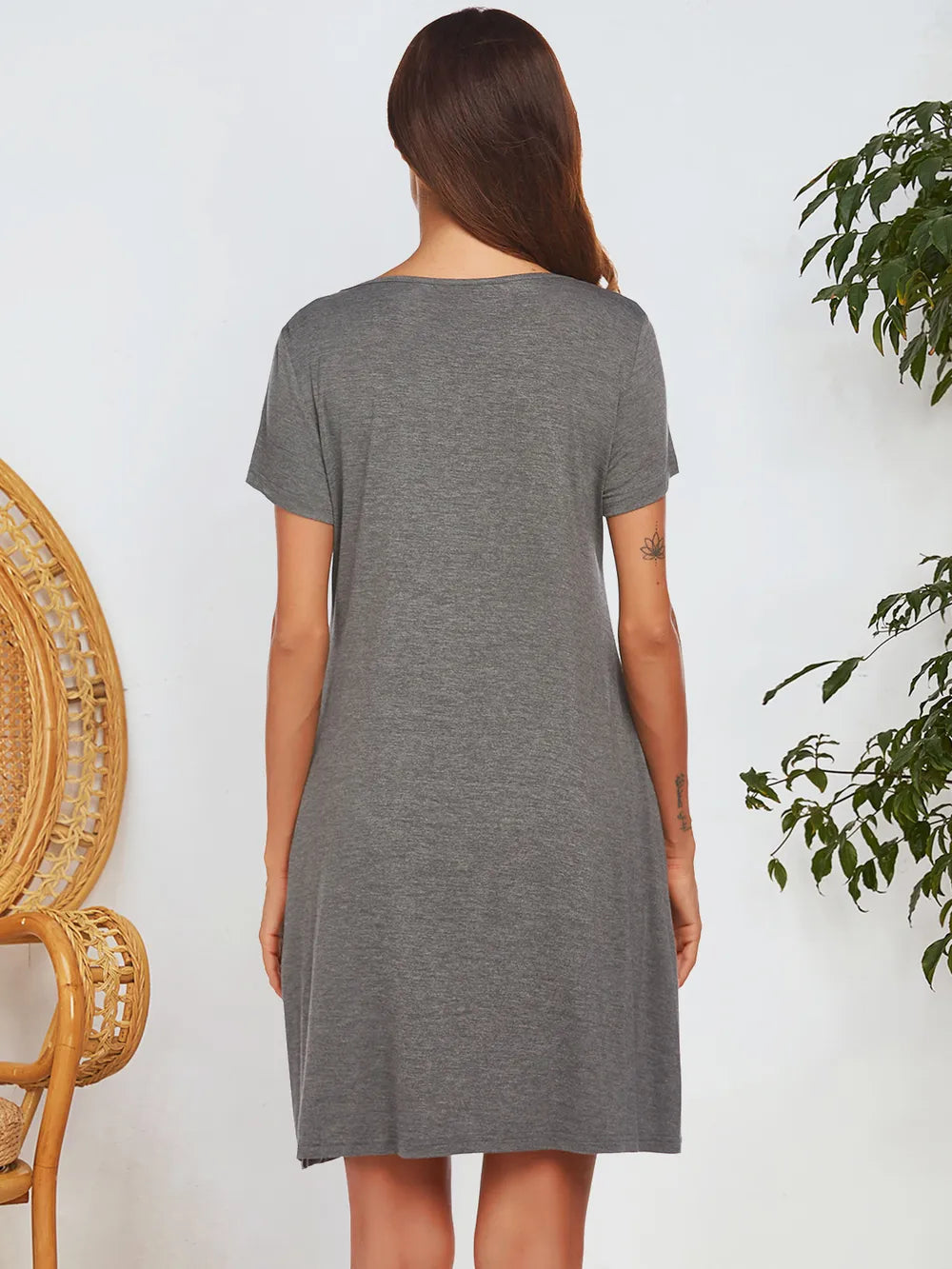 Spring and summer short sleeved