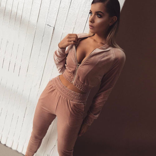 Women’s Velvet Sweatshirt & Pants Set—a premium 2-piece velour tracksuit