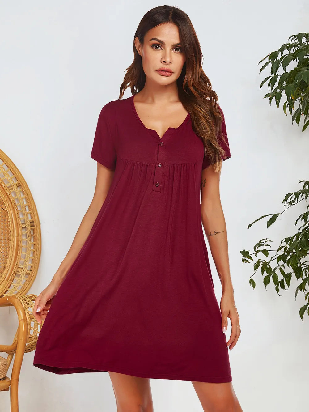 Spring and summer short sleeved