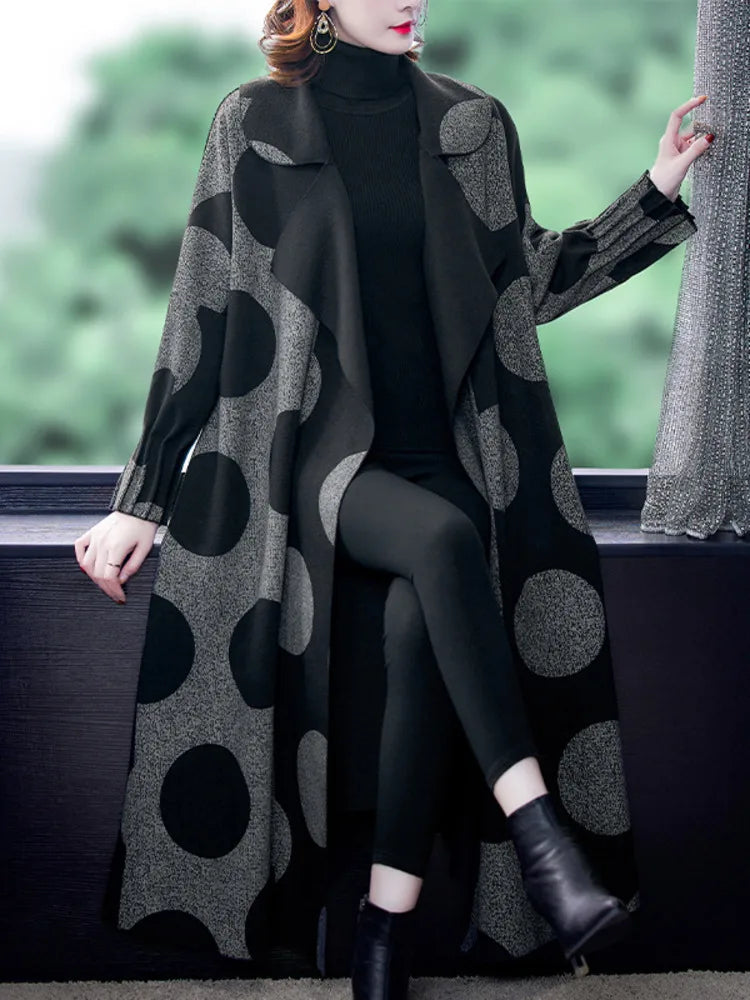 2025 New Autumn and Winter turn-down collar Batwing Sleeves polka dots printed cardigan Jacket