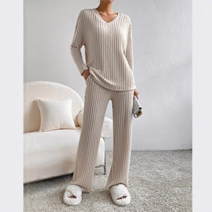 Fashionable Casual Loose V-Neck Ribbed Knit Set for Women