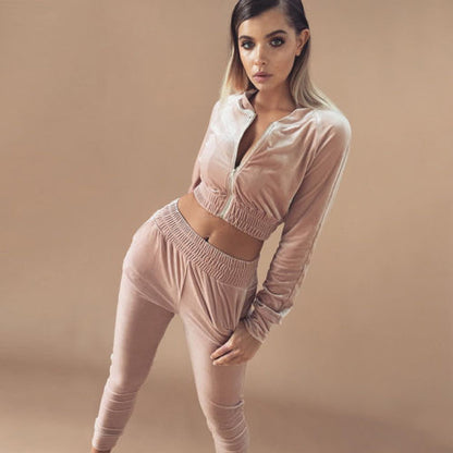 Women’s Velvet Sweatshirt & Pants Set—a premium 2-piece velour tracksuit