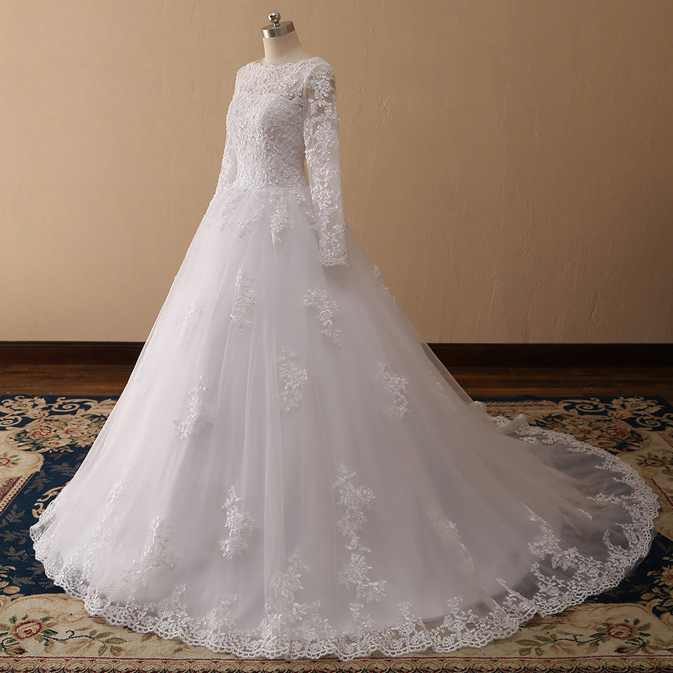 New Arrival Elegant Long Sleeve Bridal Gown 2025