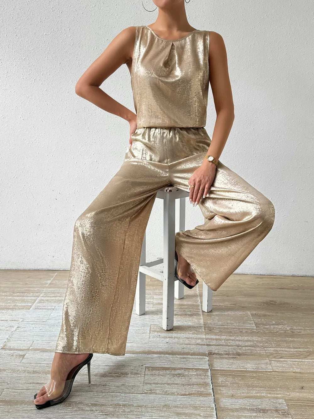 Summer sleeveless vest