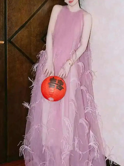 Flowing Feathered Elegant Formal Dress for Spring 2025