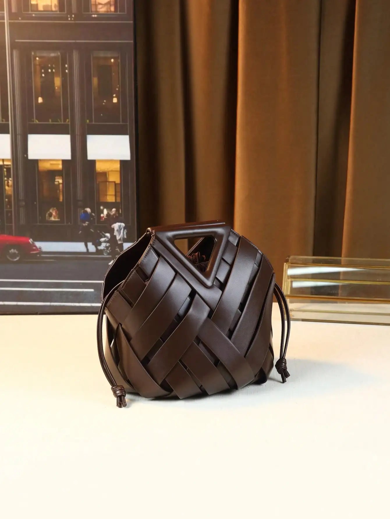 Woven Design Women Handbag, Tote Basket Bag, High-End Niche Inverted Triangle Shaped Fashion Style