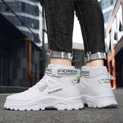 High-Top Men’s Casual Leather Shoes High Quality Handmade No-Slip Boots