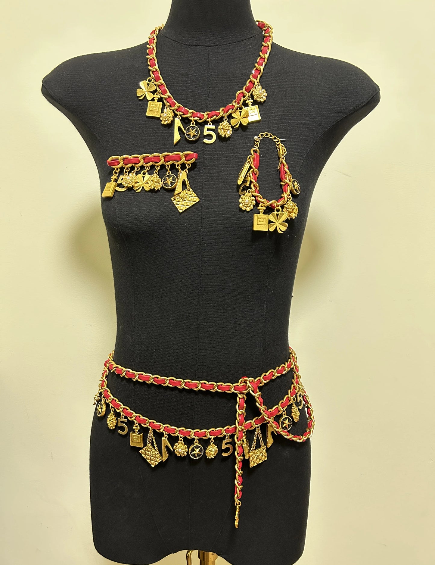 Fashion Trends Vintage Luxury belts Personalized handmade fashion designer waist chains