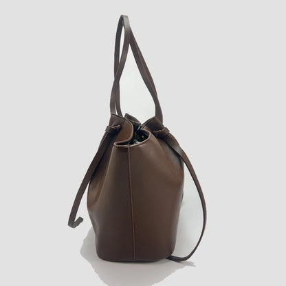Large Capacity Trapeze Shoulder Bag for Women – Designer PU Leather Tote with Metal Lock | High-Quality