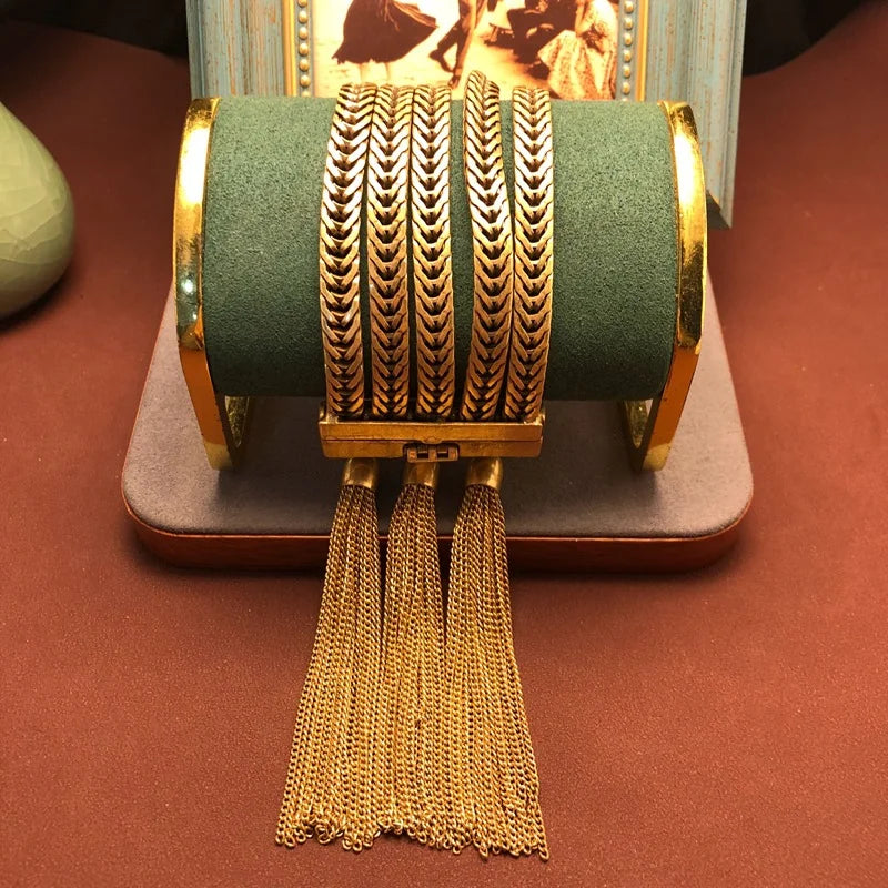 Elegant European Style Gold-Plated Bracelet for Women