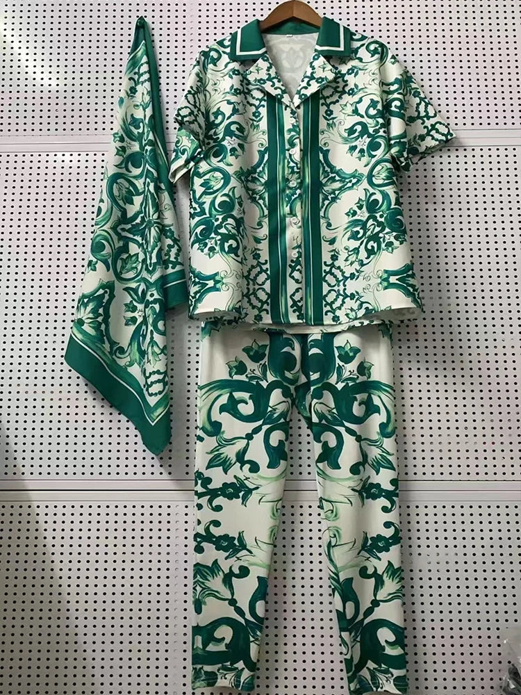 Elegant Retro-printed short-sleeved loose shirt with silk scarf summer new women's Two-Piece Suit
