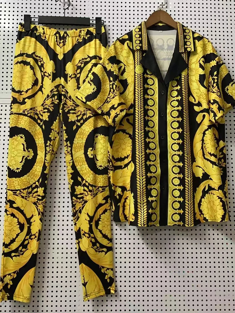 Elegant Retro-printed short-sleeved loose shirt with silk scarf summer new women's Two-Piece Suit